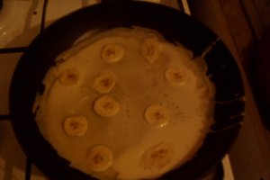 Clatite cu banane si finetti
