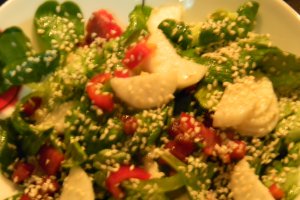 Salata de valeriana cu jambon si  seminte