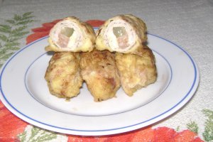 Rulouri din cotlet de porc
