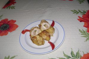 Rulouri din cotlet de porc