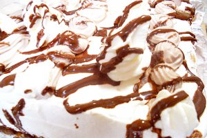 Pandişpan cu frişcă ,şerbet de ciocolată şi mascarpone