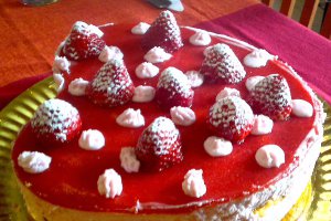 Tort inima de capsuni (fara lapte)