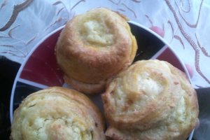 Muffins cu branza