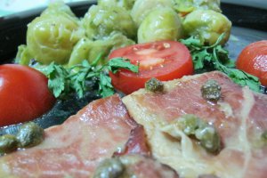 Saltimbocca cu capere si verzisoare de Bruxelles