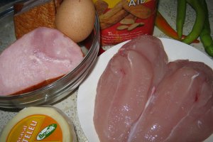 Cordon bleu din piept de pui