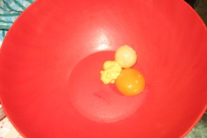 Minitarte cu salata de boeuf