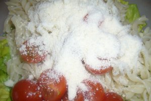 Salata cu paste