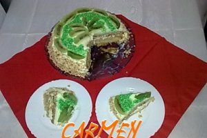 Tort cu crema de lamaie si  kiwi.