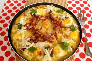Tortilla cu bacon şi ouă de prepeliţă