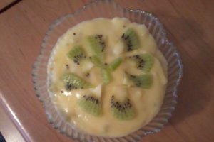 Budinca de vanilie cu fructe