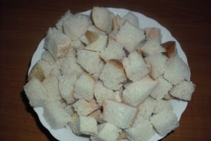Budinca de ciuperci cu paine