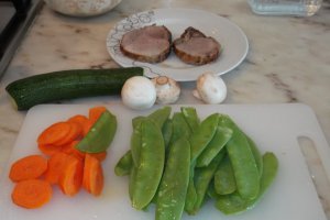 Friptura de porc cu pastai de mazare soté