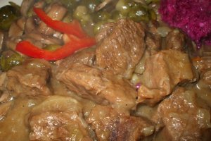 Carbonada (mancare flamanda din carne de vita)
