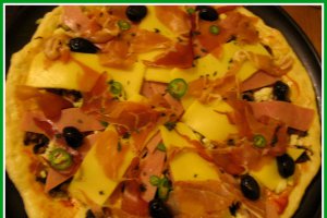 Pizza regala cu ou