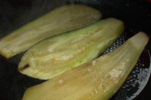 Coronita din vinete cu legume si soia la cuptor