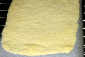 Prajitura cu foi si crema de lamaie
