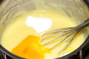 Prajitura cu foi si crema de lamaie