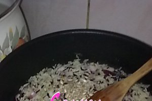 Orez salbatic cu miez de floarea soarelui si copane de pui