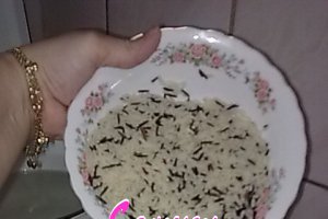 Orez salbatic cu miez de floarea soarelui si copane de pui