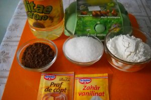 Tort de ciocolata