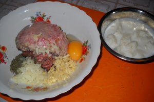 Chiftelute cu sos de ciuperci