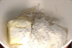 Tarta cu dovlecei si cascaval
