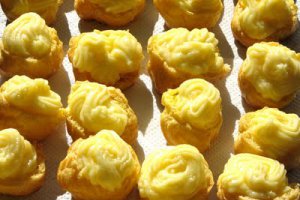 Desert Choux a la Creme