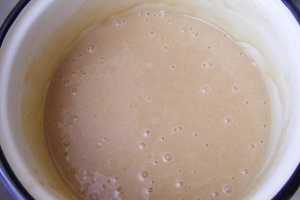 Muffins cu cafea si ciocolata alba