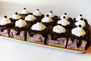 Prajitura cu mousse de afine