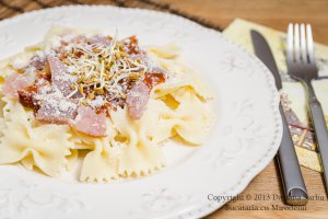 Paste Farfalle cu ton si germeni de schinduf