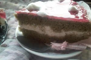 Tort cu frisca