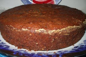 Tort de ciocolata, vanilie si fructe