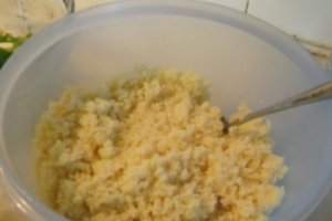 Salata de cus-cus cu pui si legume