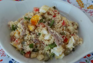 Salata de cus-cus cu pui si legume
