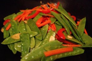 Stir-fry cu legume chinezești
