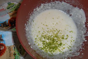 Minitortulete cu crema de branza si matcha