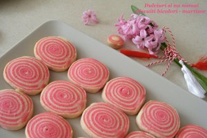 Biscuiti bicolori - Martisor