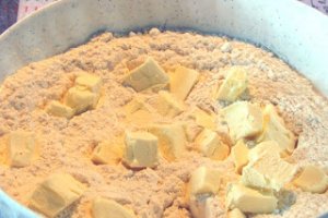 Tarta cu ricotta si ciocolata alba