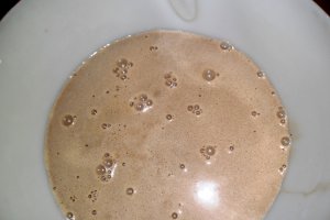 Negresa insiropata cu crema de galbenusuri si cafea