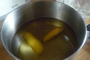 Tort cu frisca si cirese
