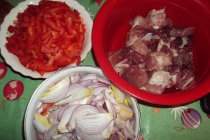 Tocana de ceapa cu carne de porc