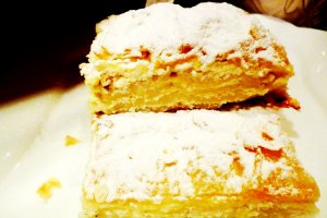 Placinta cu branza dulce