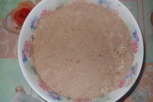 Briose de cacao cu gem de piersici