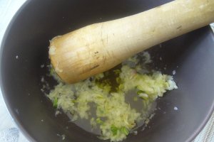 Salata de castraveti cu usturoi