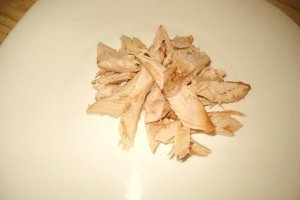 Piept de pui cu sos alb de piper si garnitura de ciupercute din cartofi