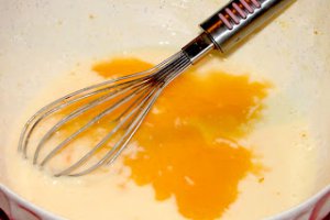 Tort cu mousse de ciocolata si portocale