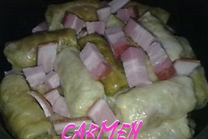 Sarmalute cu carne de porc si kaizer.