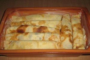 Clatite cu urda si marar