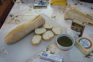 Bruschete cu rosii, ardei si "za'atar"