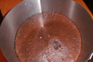 Tort cu crema de iaurt si zmeura